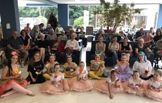 Bailarinas no Serraville