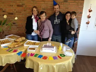 Angelina P. e Família