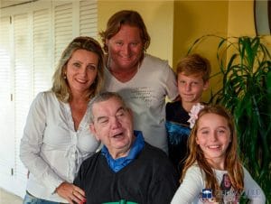 Sr. Acírio e família