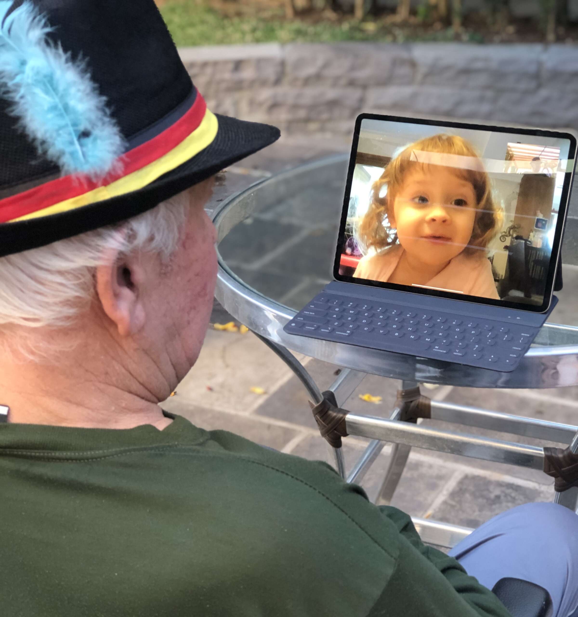 Conectando idosos com suas famílias através da tecnologia